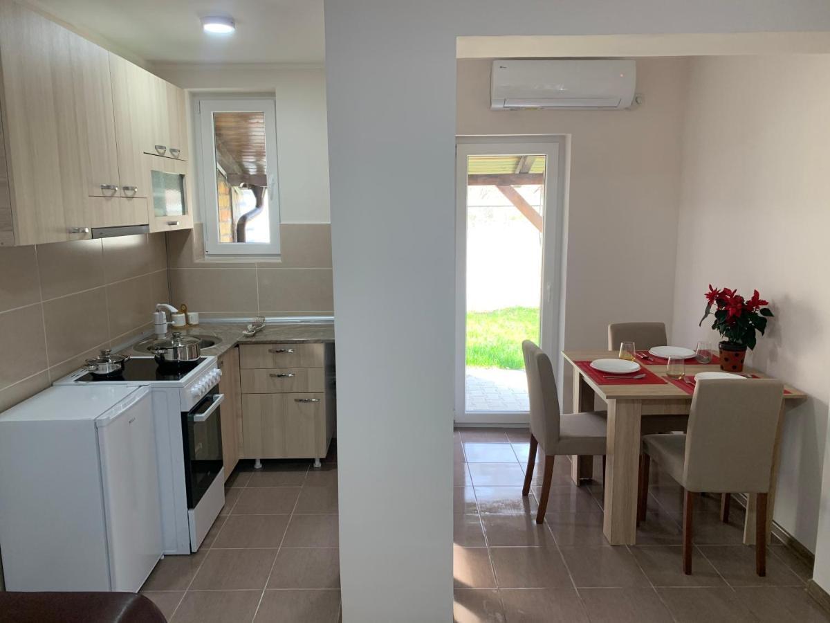 Apartman Zmaj Srbobran Exterior foto